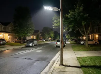 AKT LED Solar Street Light 200W – 2800Lm (Model AKT-LD21007-8T-200W)