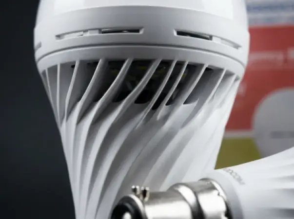 GOODCOM 12W B22 LED应急灯泡 – 850流明 可充电应急照明