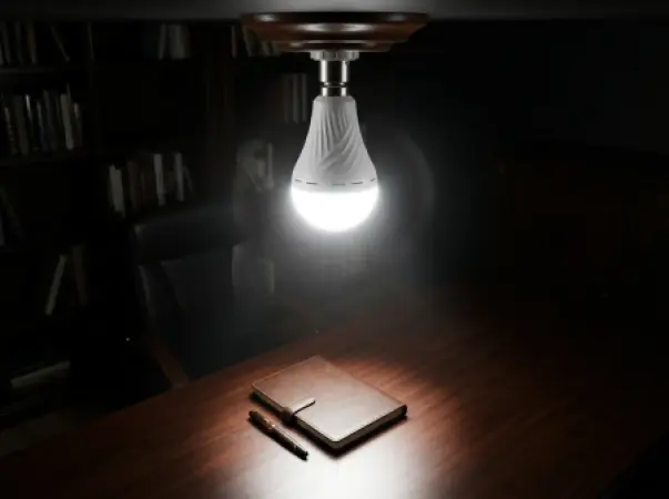 GOODCOM 12W B22 LED应急灯泡 – 850流明 可充电应急照明