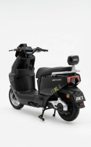 AKT S90 2000W Electric Scooter – 72V 26Ah Graphene Battery