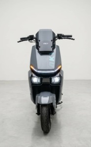 Scooter électrique AKT S90 2000W – Batterie au graphène 72V 26Ah