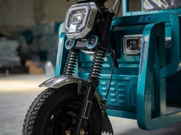 AKT Electric Tricycle – 4000W Motor, 58Ah Lead-Acid Battery