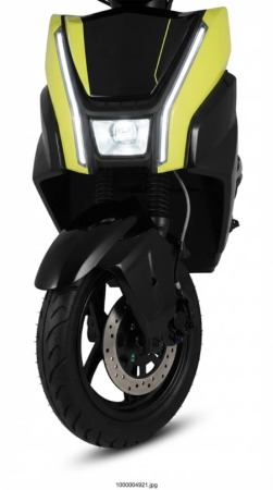 AKT RUN HOCITCS 3000W Electric Scooter – 72V 38Ah Graphene Battery
